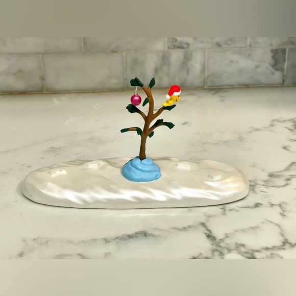 Hallmark Charlie Brown Christmas Snow Scene Table Top Display-Vintage - Picture 3 of 7